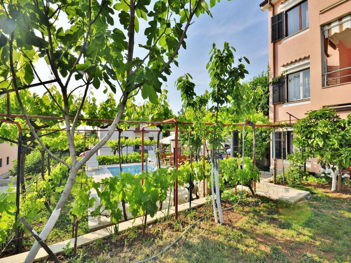 Exterior & Views, Apartments Slavko, Pula