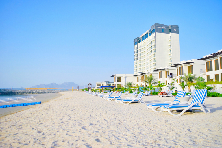 Mirage Bab Al Bahr Beach Hotel