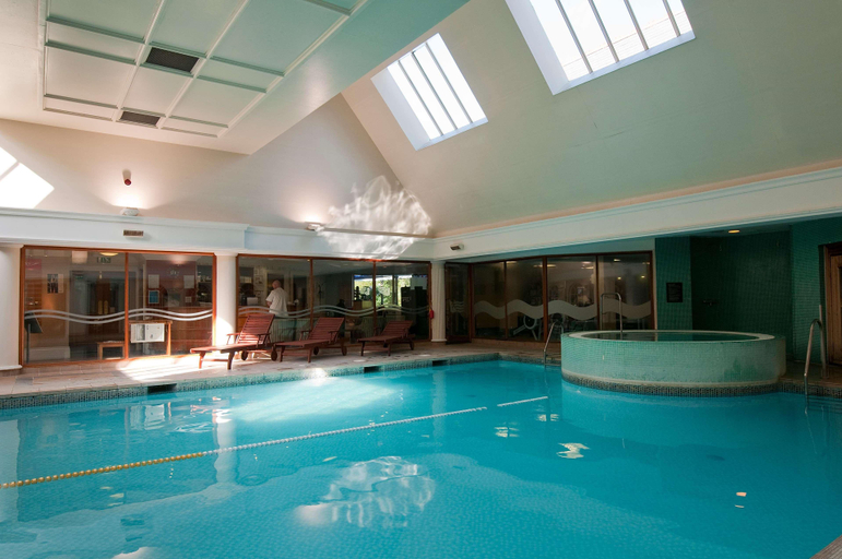 Sport & Beauty 3, DoubleTree by Hilton St. Anne's Manor, Wokingham