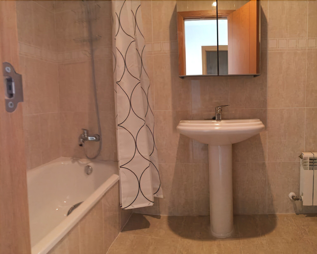 Bathroom 4, Lido, Alicante