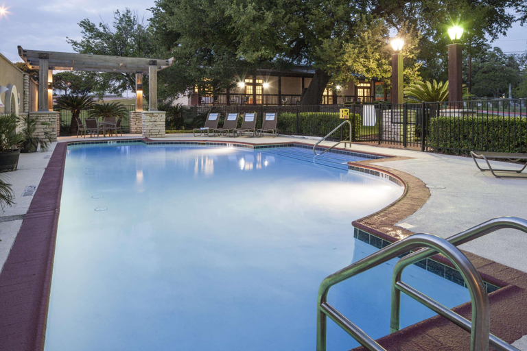 Sport & Beauty 3, DoubleTree by Hilton Austin - University Area, Travis