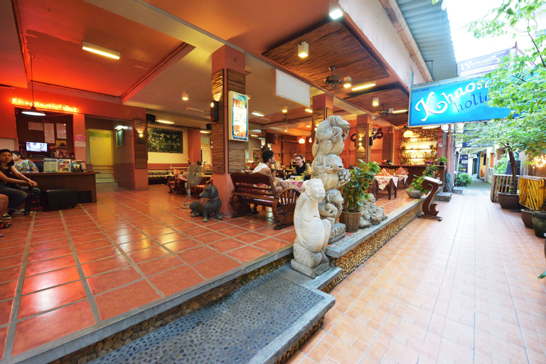 Khaosan Holiday, Phra Nakhon