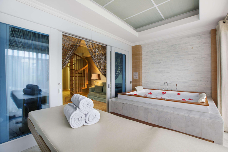 Bedroom 4, Hilton Dalaman Sarigerme Resort & Golf, Ortaca