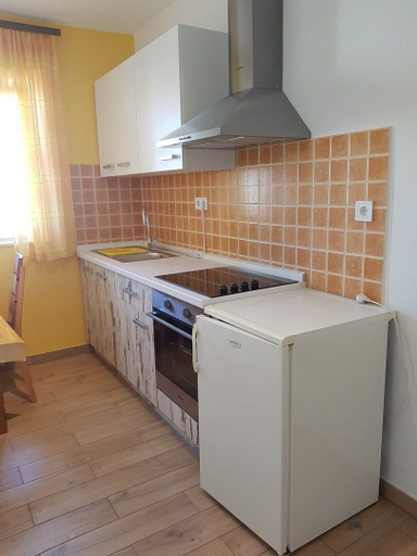 Bathroom 4, Apartment Desa, Bol