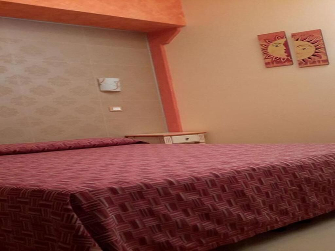 Bedroom 3, Amaryllis Hotel, Trapani