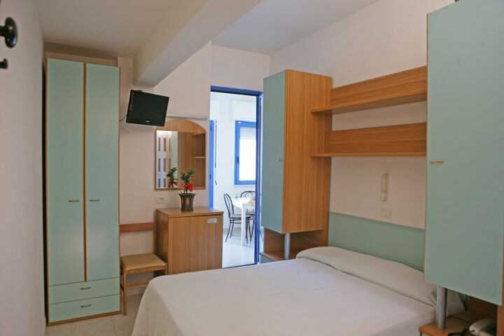 Bedroom 4, Hotel Atlantic, Ancona