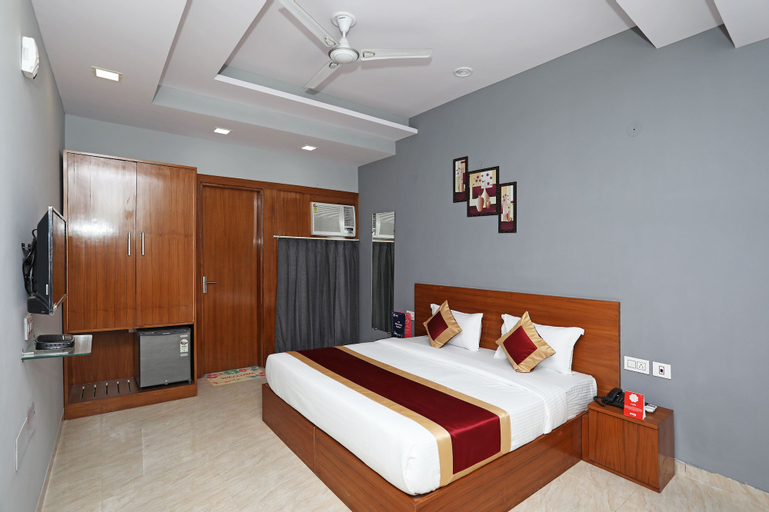 OYO 9965 Aashiyana Paradise, Gurgaon