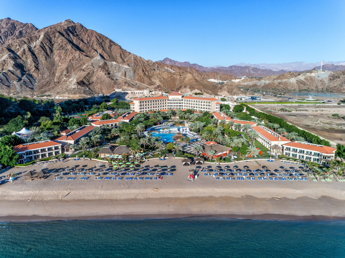 Fujairah Rotana Resort & Spa - Al Aqah Beach,