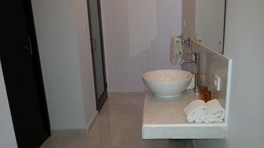 Bathroom 4, U House Seminyak, Badung