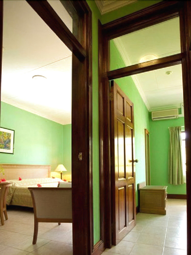 Gregoire's Apartments,