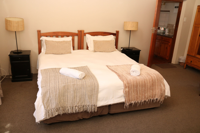 Bedroom 4, Manley Wine Lodge, Cape Winelands