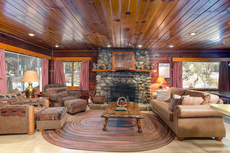 Others 5, Hansen Cabin, Mariposa