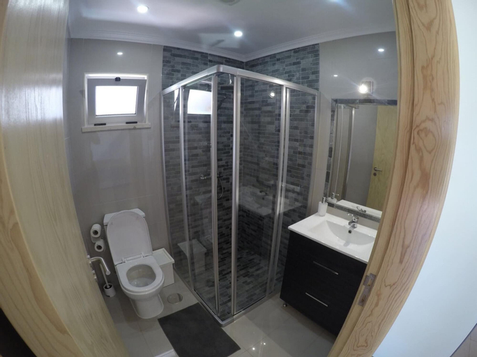Studio in Serra do Bouro, With Pool Access, Enclosed Garden and Wifi -, Caldas da Rainha