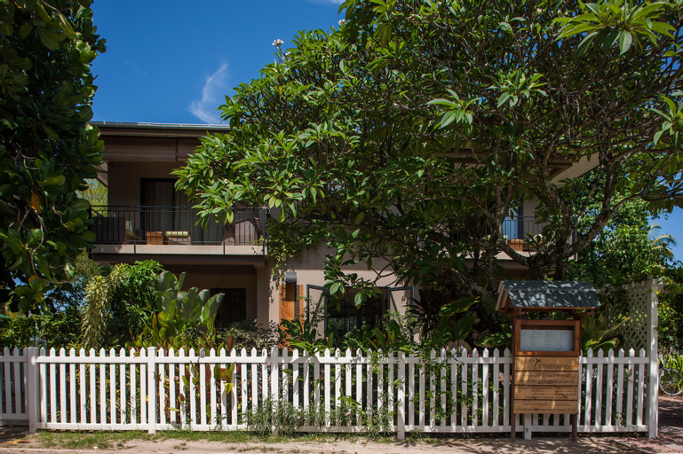 Le Repaire - Boutique Hotel & Restaurant,