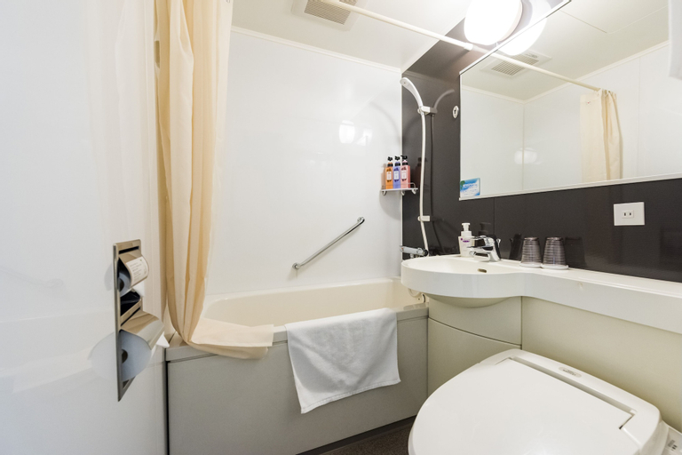 Bathroom 4