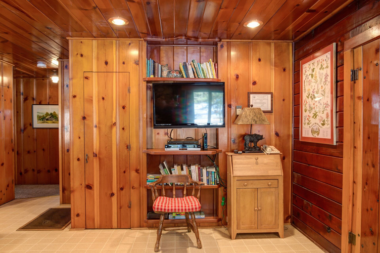 Others 4, Hansen Cabin, Mariposa