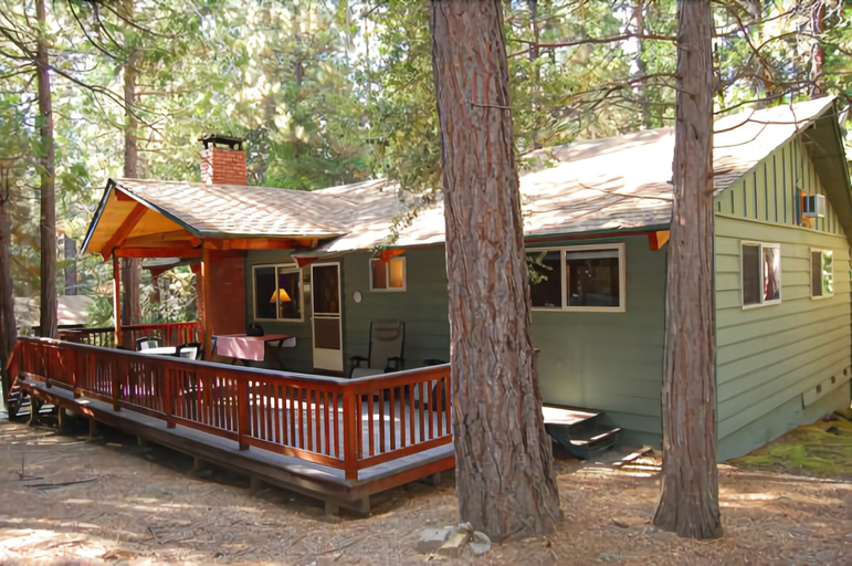 Exterior & Views 1, Dunning's Retreat, Mariposa