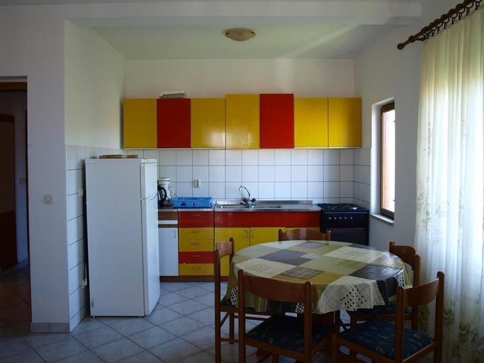 Others 5, Apartments Janja Postira, Postira