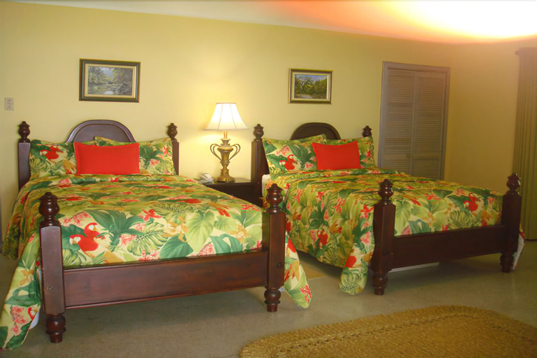 Kelso Villa, 4BR by Jamaican Treasures,