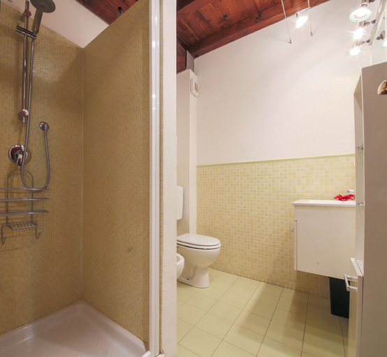 Bathroom 4, Corso, Florence