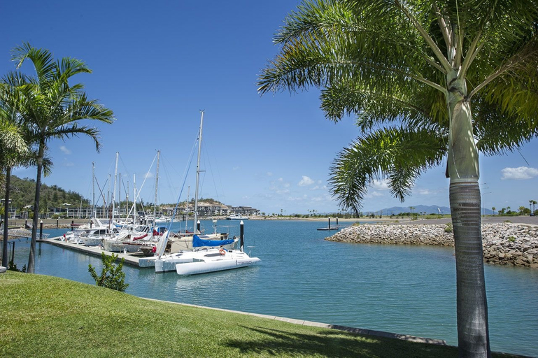 Sport & Beauty 5, Magnetic Docks Townhouse 9, Magnetic Island
