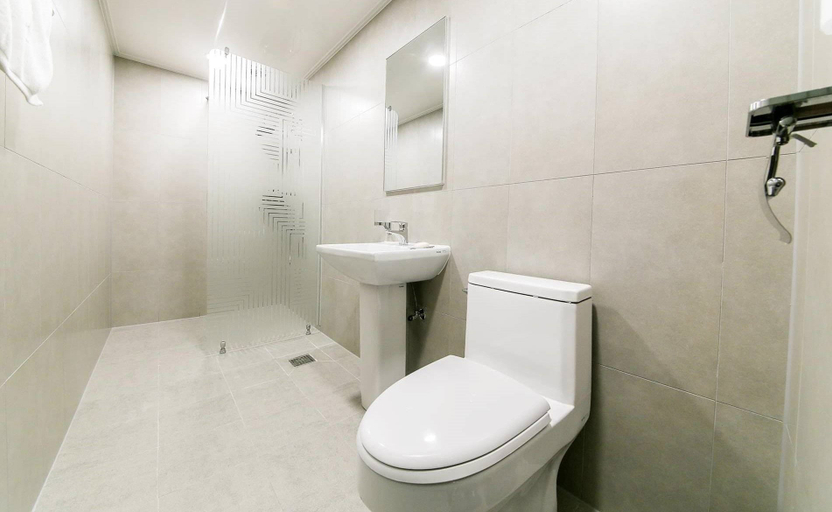 Bathroom 4, Gangneung Olympia Hotel, Gangneung