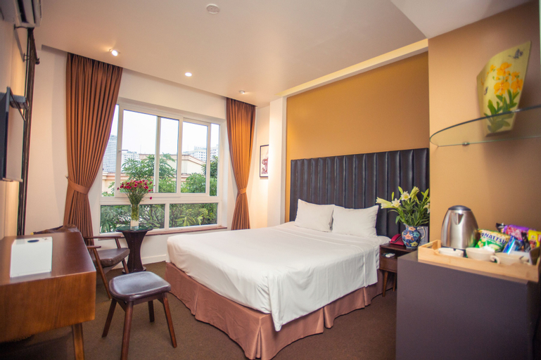 Dinh Hotel, Cầu Giấy