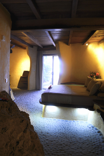 Bedroom 4, Rockwater Resort, West Tanna