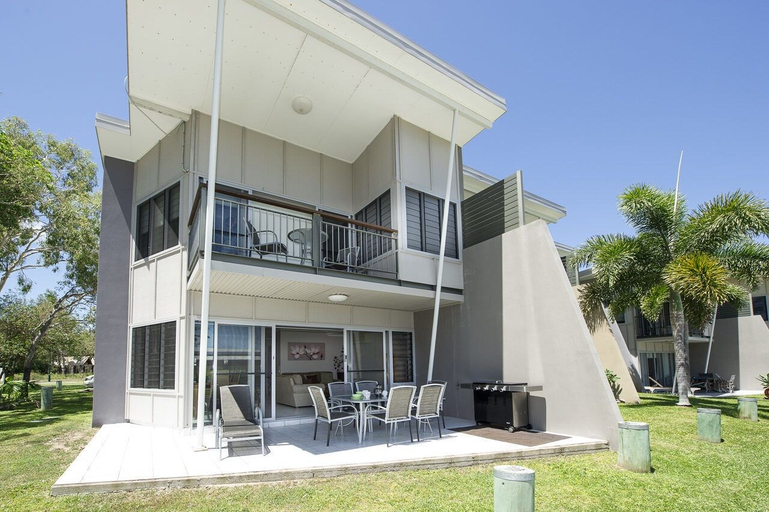Exterior & Views, Magnetic Docks Townhouse 9, Magnetic Island