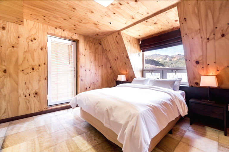 Maple Hotel, Jeongseon