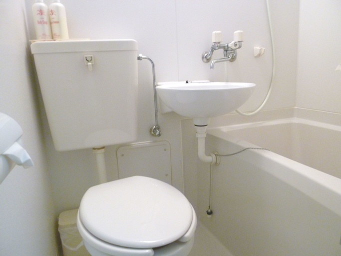 Bathroom 8