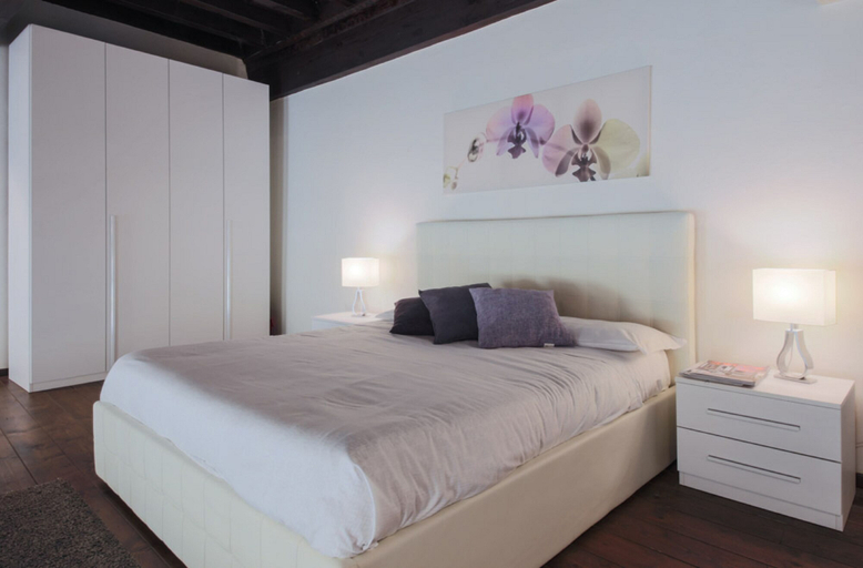 Bedroom 3, Corso, Florence