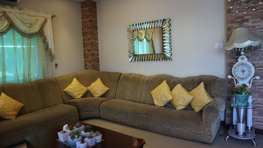 Public Area 5, Celbyrne Pension Hauz, Talisay City