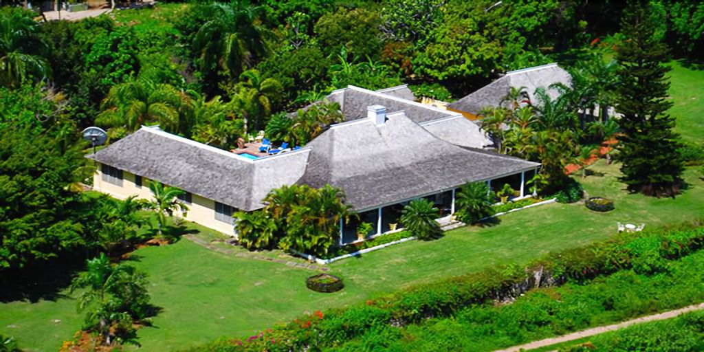 Kelso Villa, 4BR by Jamaican Treasures,