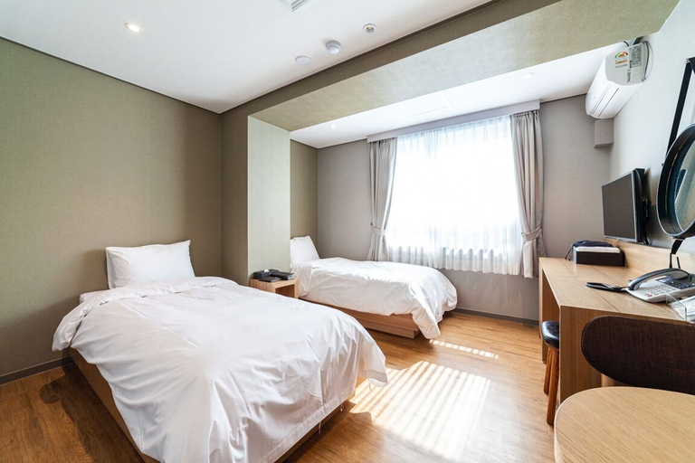 Bedroom 3, Gangneung Olympia Hotel, Gangneung