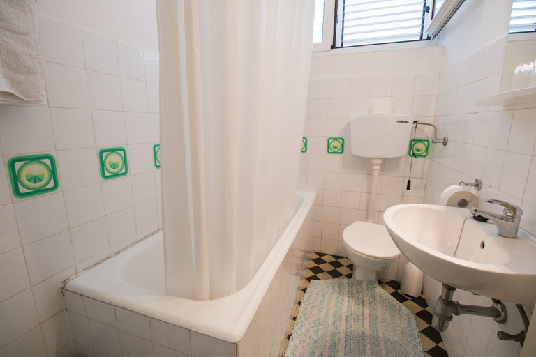 Bathroom 5, Rooms Marica B, Lopar/Supetarska Draga