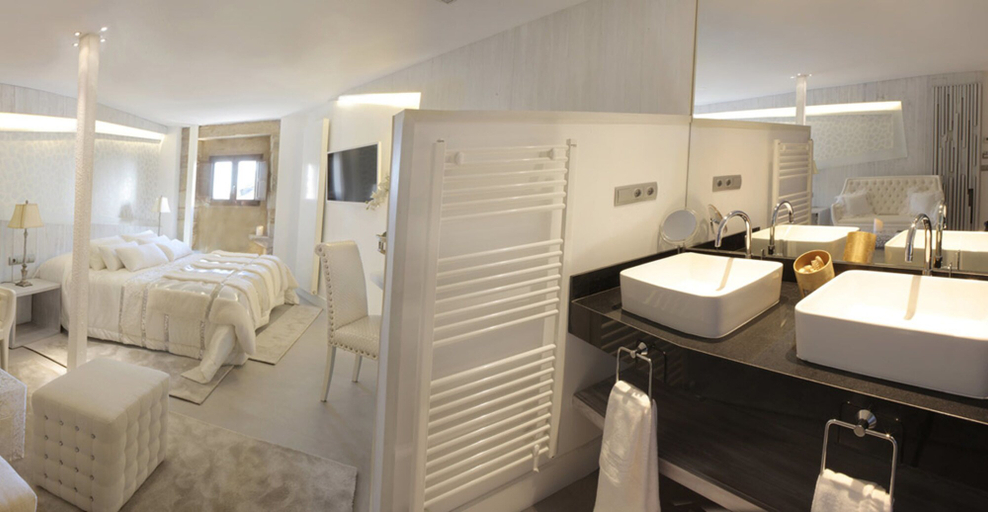 Bathroom 3, Hotel Las Treixas, Zamora