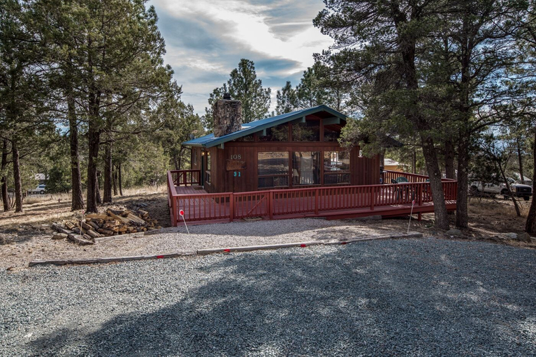 Exterior & Views, 3 Bears Cabin - Two Bedroom Cabin, Lincoln