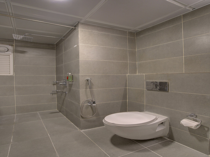 Bathroom 4, Hotel Eureka Grand, Guwahati, Kamrup Metropolitan