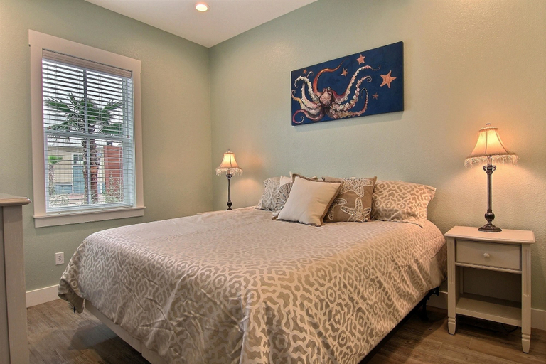 Bedroom 2, Cinnamon Shore- Shells on the Beach TC 2104, Nueces