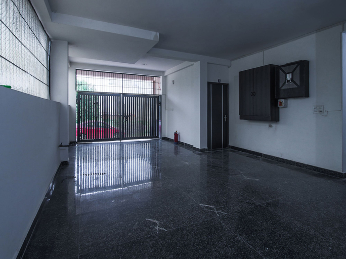 OYO 429 Hotel Kisna Residency, Gurgaon