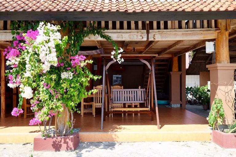 Mario Hotel & Cafe, Southwest Sumba