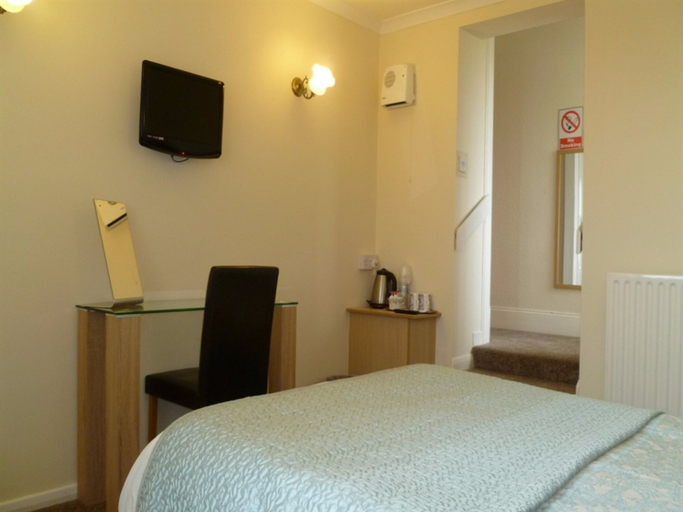 Bedroom 2, Greenlaw Guest House, Dumfries and Galloway