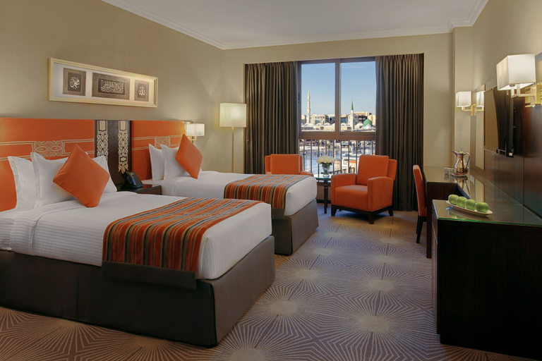 Bedroom 3, Millennium Taiba Hotel, Al Madinah Al Munawwarah