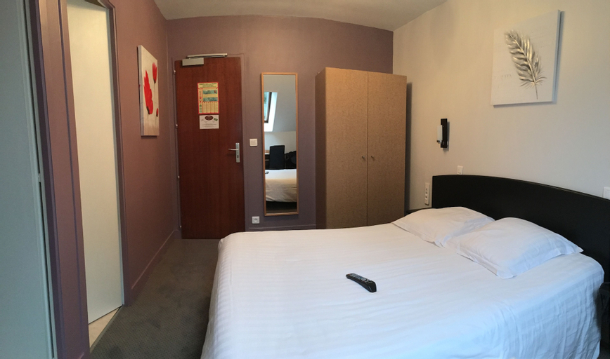 Bedroom 9