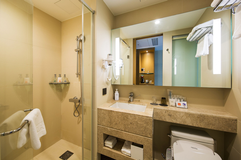 Bathroom 8