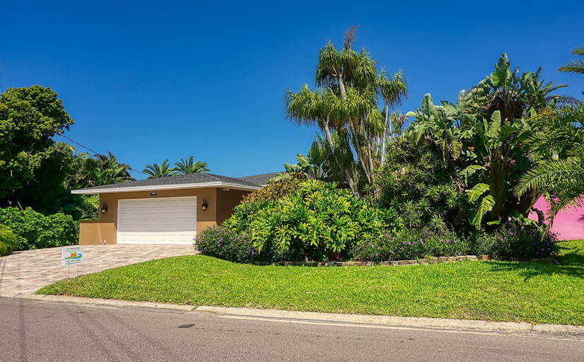 Exterior & Views 2, Elegant Premier Waterfront Home (7989), Pinellas