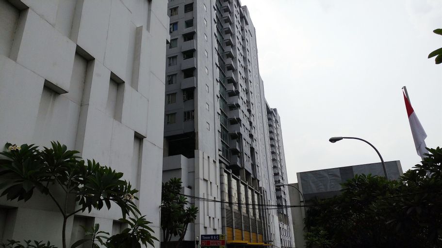 Spacious Studio Room Menteng Square Apartment By Travelio, Central Jakarta