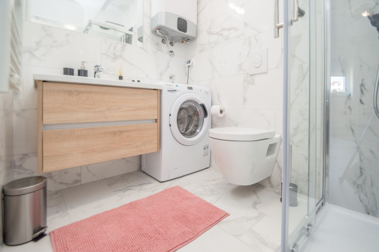 Bathroom 4, Exclusive City Apartments, Pula