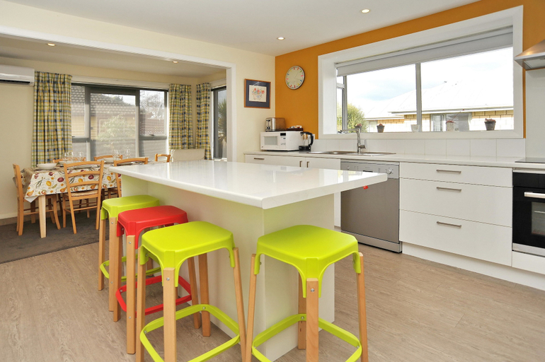 Others 5, Charlesworth Villa, Christchurch